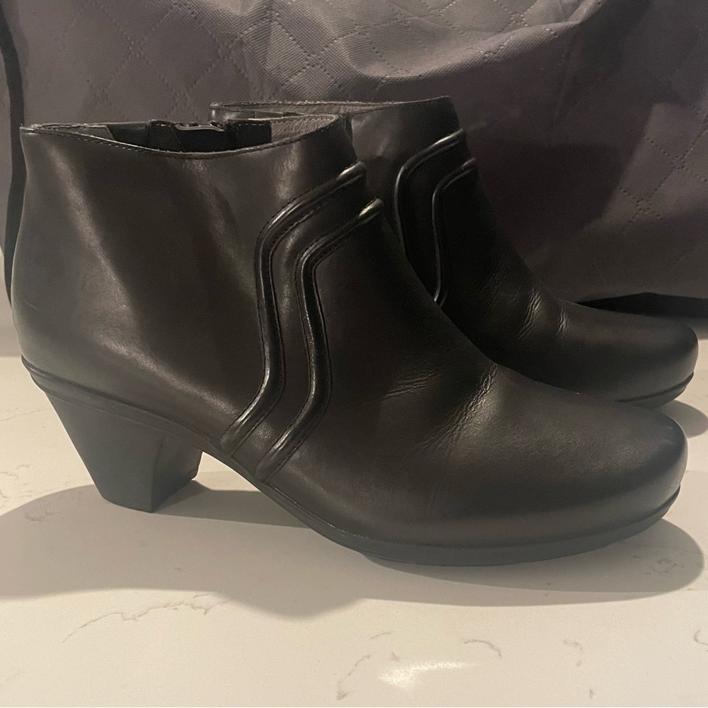Abeo Bio Raegan heeled leather bootie